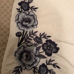 American Eagle Outfitters Tops - American Eagle Tank Top American Eagle Outfitters Tops - American Eagle Tank Top